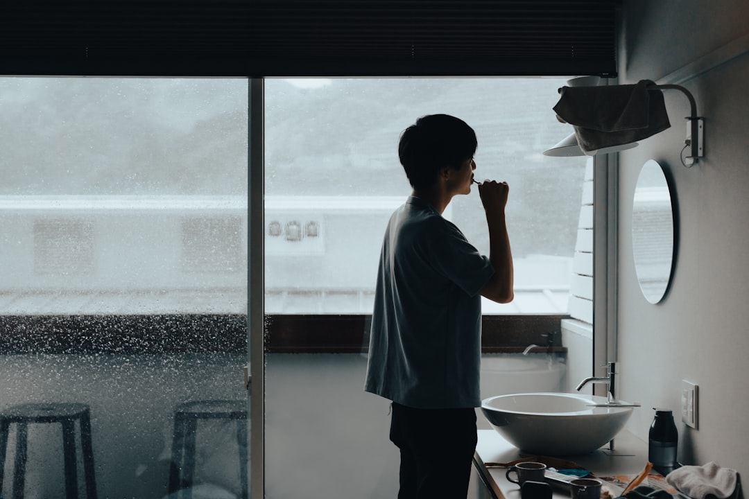 清潔感のある男になる7つの習慣｜女性が思わず目を向ける外見の整え方